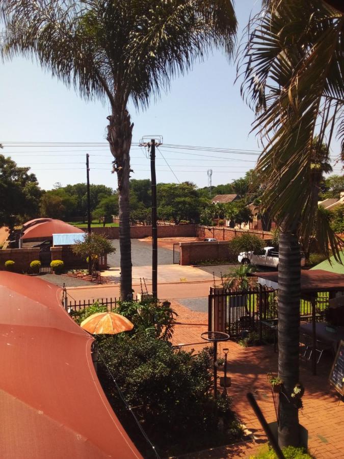 Africas Eden Guesthouse Mookgophong Eksteriør billede